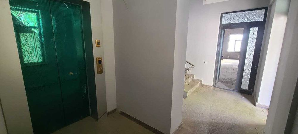 СРОЧНАЯ ЦЕНА! 916 кв.м нежилое здание в Яккасарайском районе