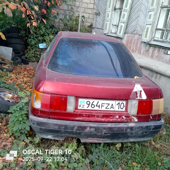 Audi 80, 1988гв, ДВС 1'8
