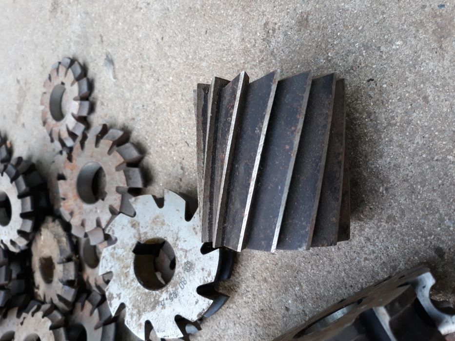 Инструменти