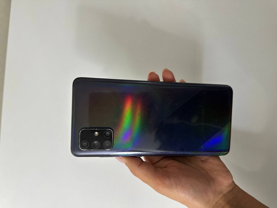 Продам самсунг А71