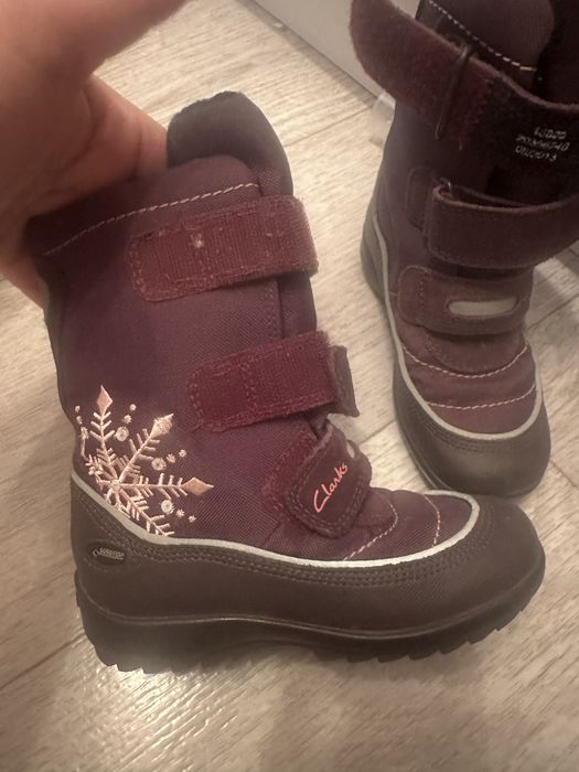 Продам детскую обувь