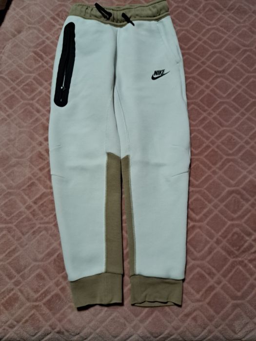 Найк тек горница и долница