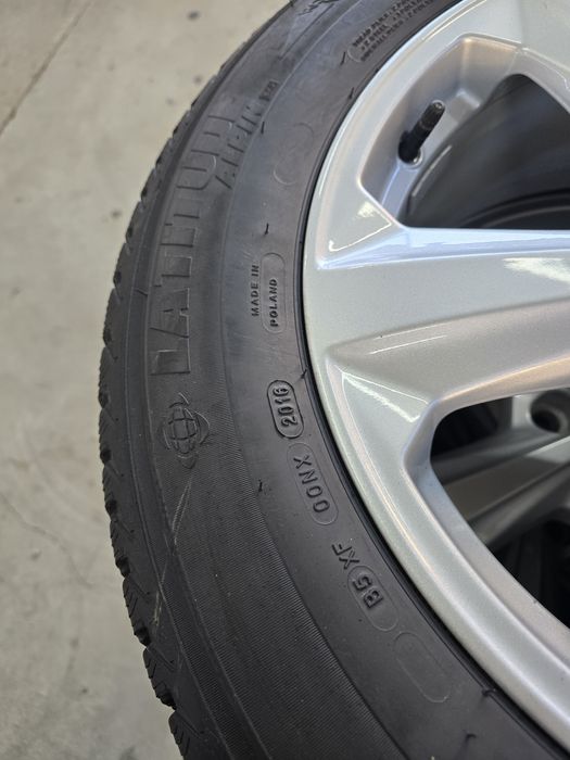 4 Броя 235/60/18 Michelin 2x6,5mm 2x6,2mm