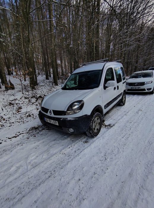 Vând Renault kangoo 4x4 2008 1.6 16v 95cp