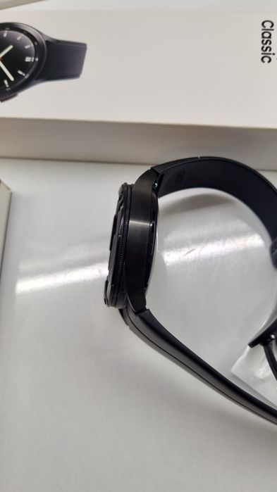 Samsung Galaxy Watch4 Classic – много запазен!