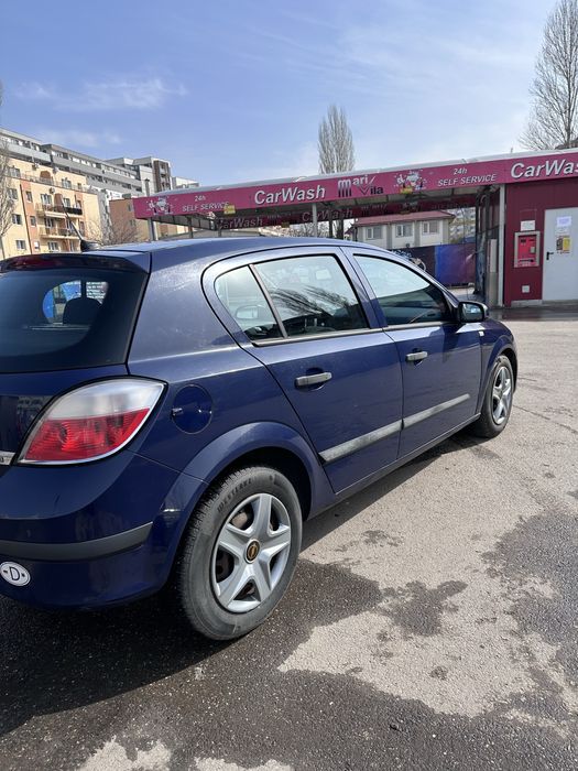 Opel asta H 2004