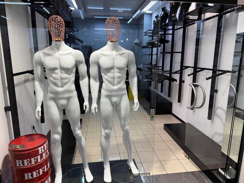 Оборудване за магазин за дрехи – много запазено!