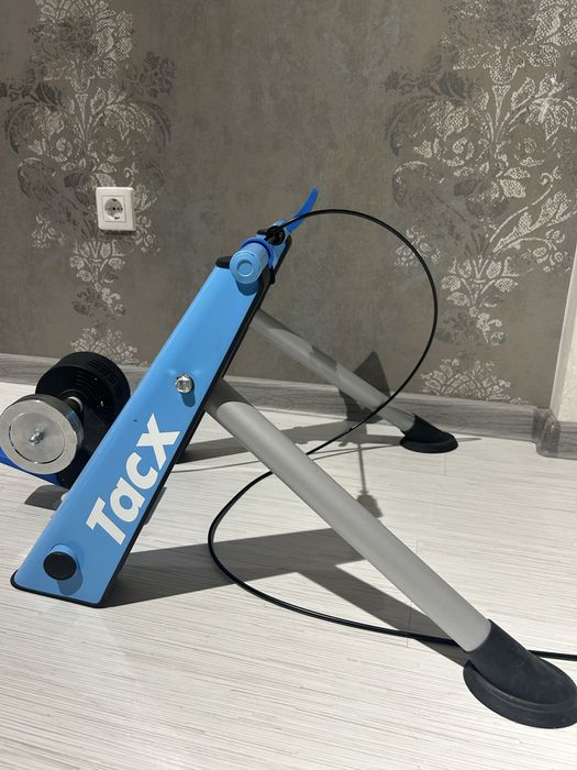Велотренажер Tacx blue matic