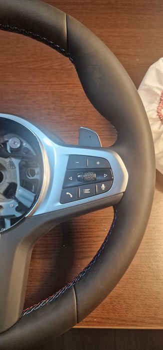Volan bmw g30 g05 g01 g11 g31 cu incalzire nou