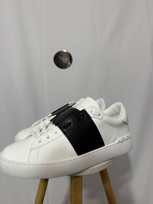 Valentino Garavani Albi Premium marimea 40 //
