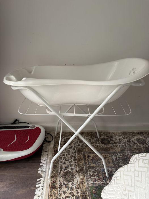 Ванночка белая детская