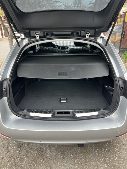 Продавам Peugeot 508 SW
