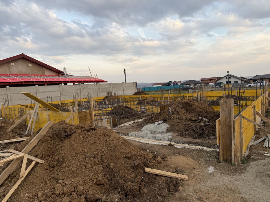 Vând casă la cheie cu toate utilitațile racordate