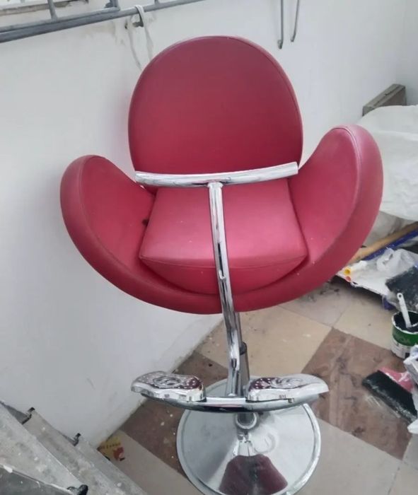 Детские парикмахерские кресло