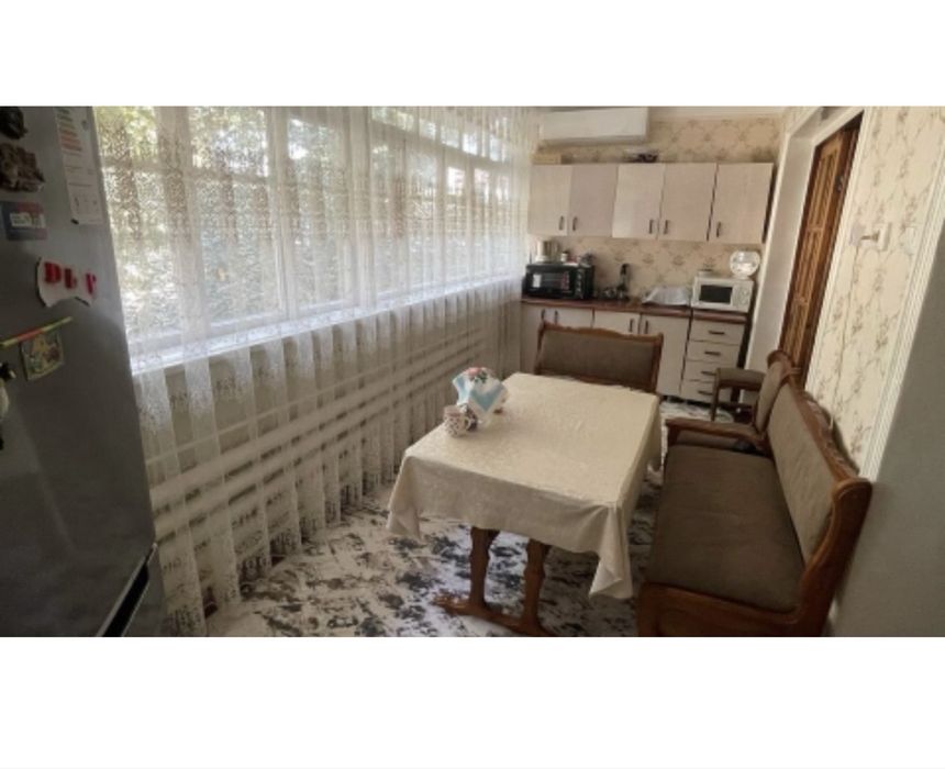 Срочно 3-хоналик 77-серия. 2-Этаж сотилади. Мархабо. Ипотека булади.