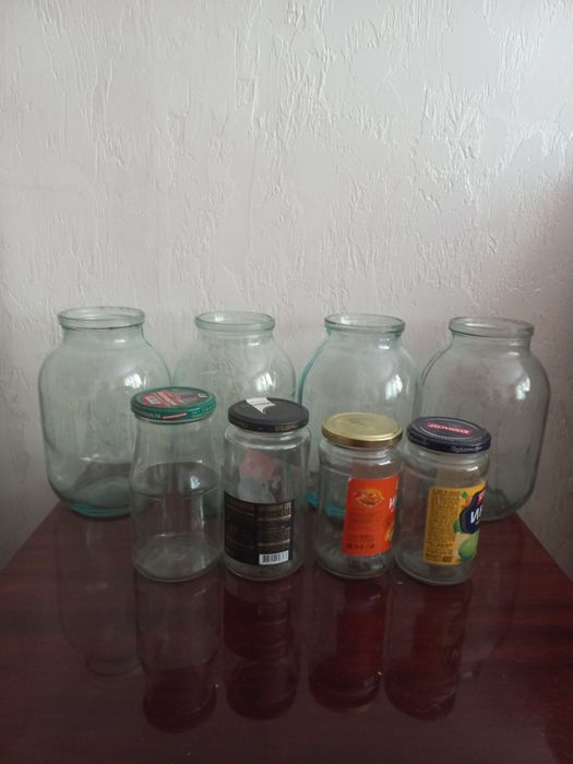 Банки: 2л, 0,5, 0,4л.