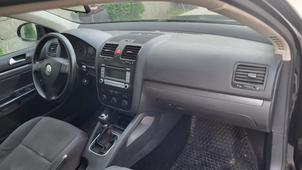 Volkswagen Golf 5 din 2007 1.9tdi euro 4 cu climatronic