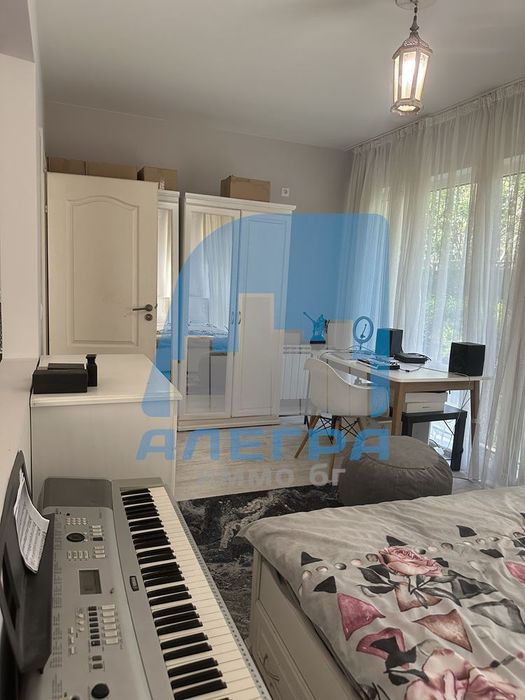 2-стаен в София-Изток площ 110 цена 1000