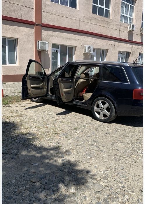 Vand sau pentru dezmembrat audi a6 2.5 quattro BAU
