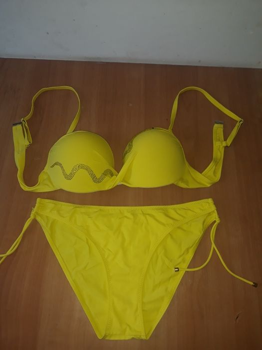 Продам женские купальники