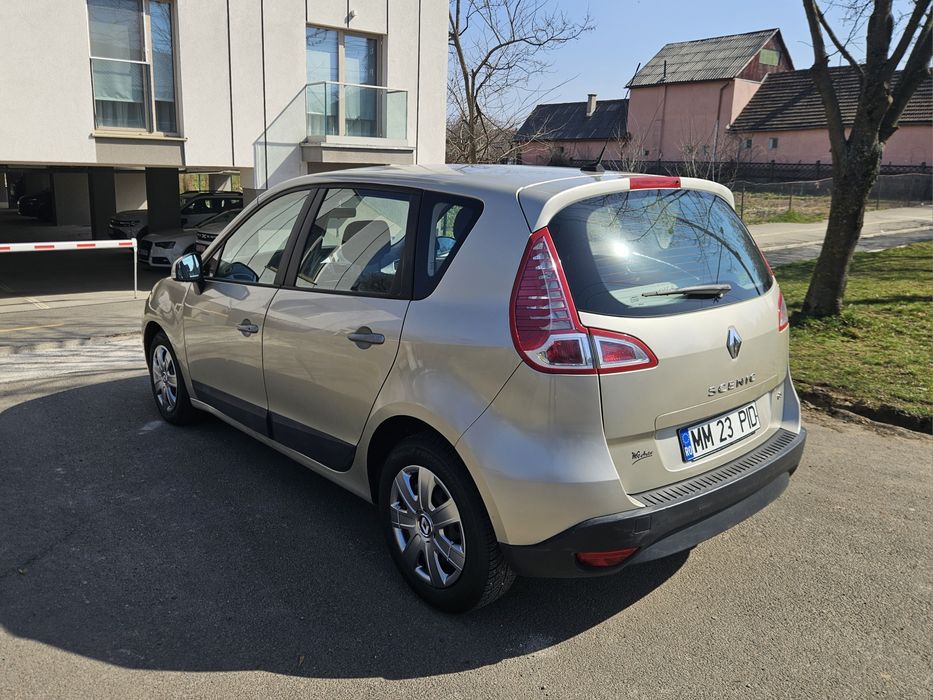 Renault Scenic 3, an 2009, 1.9 dci.