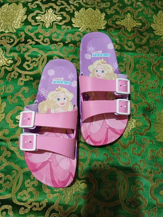 Тапочки летние.    .