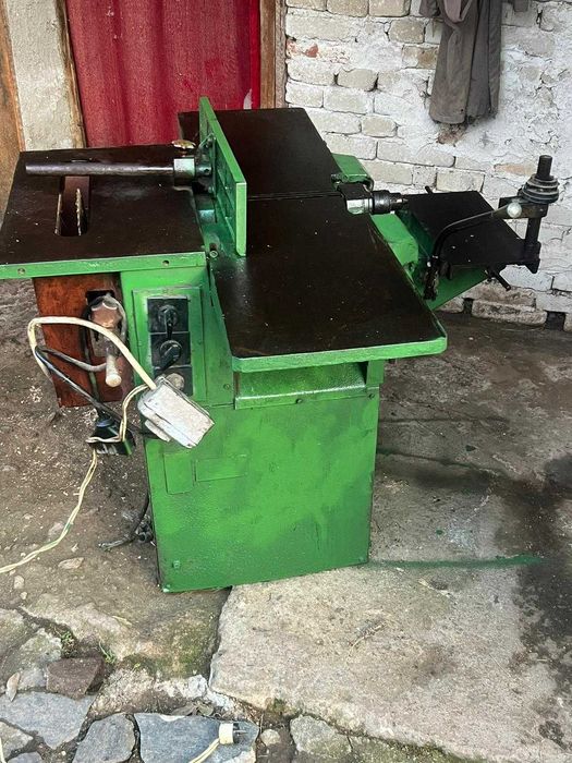 Дърводелска машина