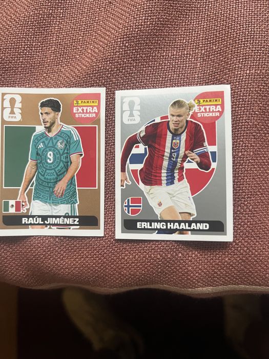 Vand pack-uri de 100 stikere panini DIFERITE LA 80 de lei