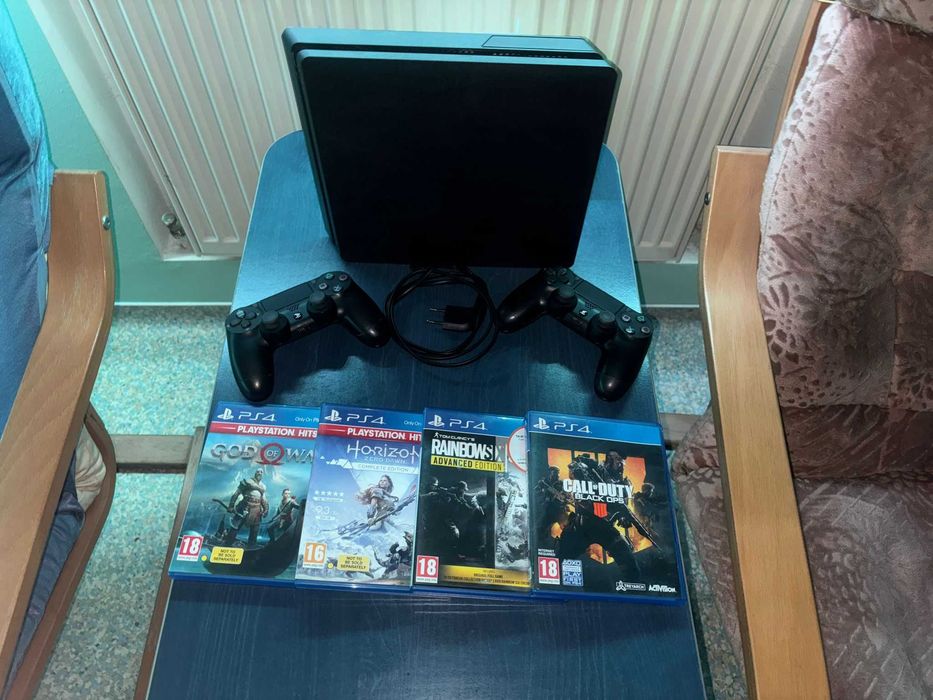 PS4 Slim 1TB - cu jocuri incluse