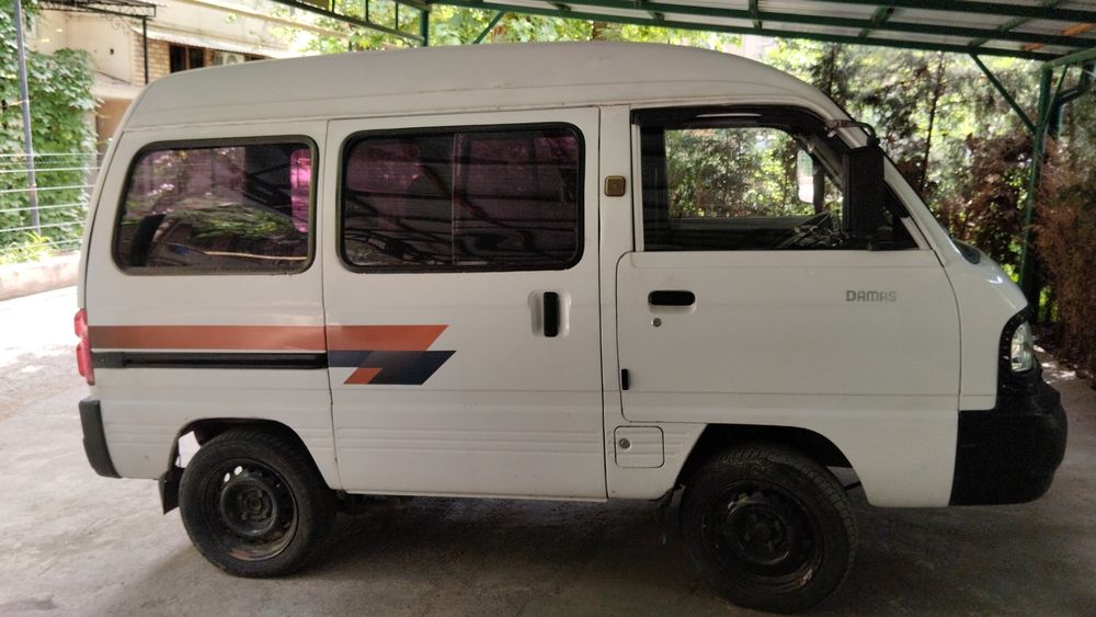 Дамас сотилади 2012 йил