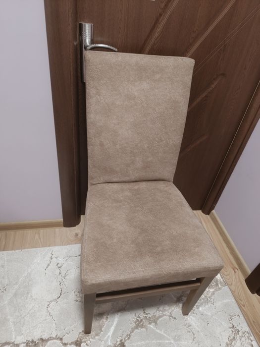 6 броя кухненски столове