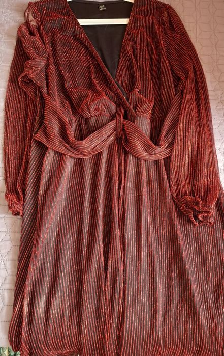 Вечерна официална рокля с блясък голям размер