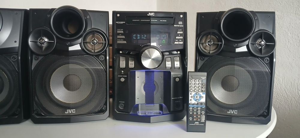 JVC MX-KC68 400W Hi-Fi Система с Субуфер и Дистанционно
