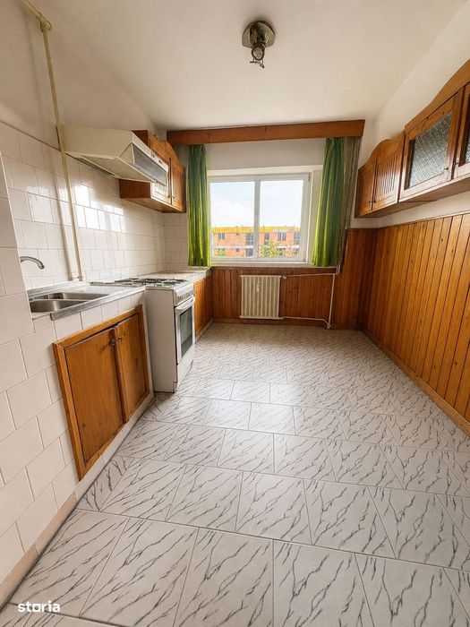 Apartament 3 camere, 75 mp, 2 băi și 2 balcoane | Bd. Petrochimiștilor