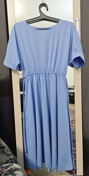 Продам платья нарядные бу