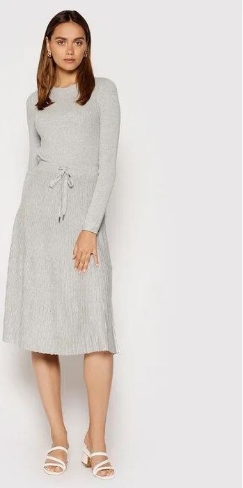 Дънки Patrizia Pepe, COS, Arket, Calvin Klein, Citizens of humanity, Zara