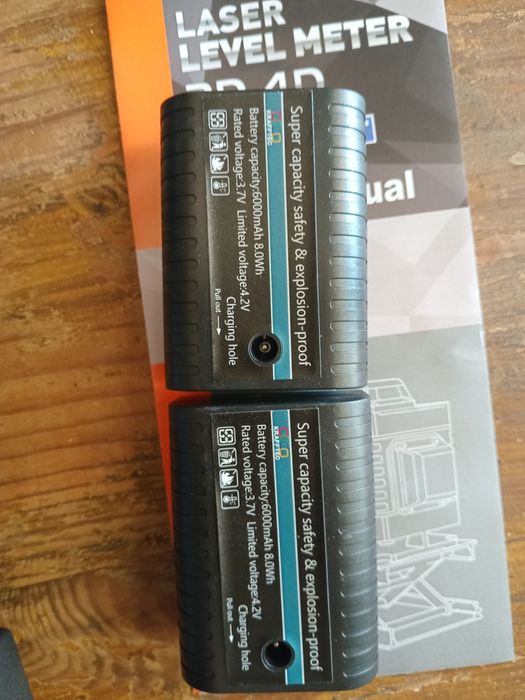 Лазерен нивелир чисто нов
