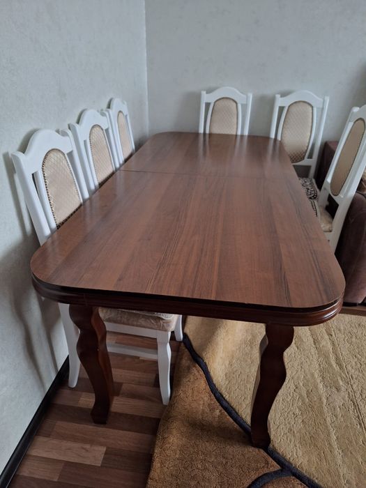 Продам стол гостевой