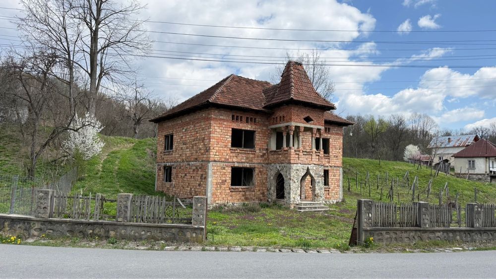 Conac tradițional / Casă de vacanță în Măldărești (Horezu) | 3500mp teren | Ideal Investiție