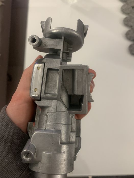 contact ford C MAX seria 3M51-3F880-AC.