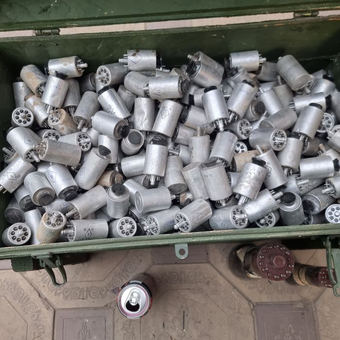 Продам радиолампы . 80тг