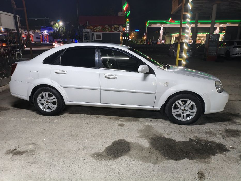 лассети 1.8  2010йил