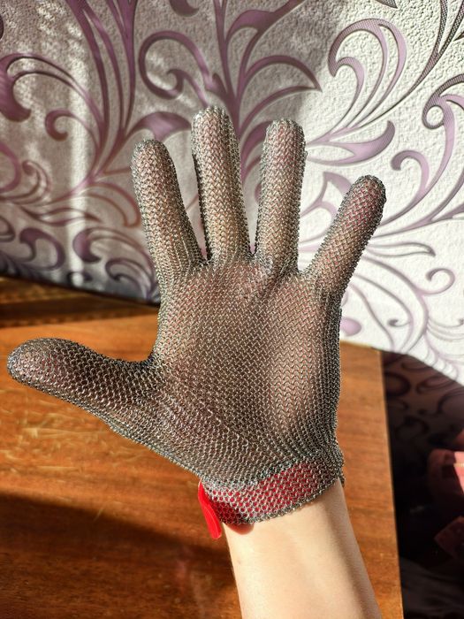 Колчужная перчатка Reton