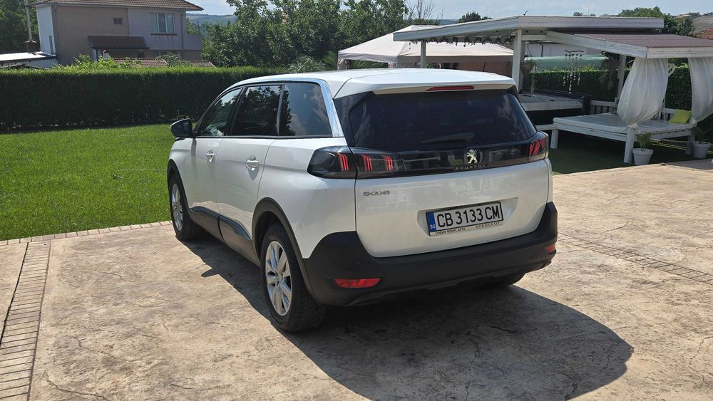 Peugeot 5008 1.5D 131к.с автоматик 7места 2021г-отличен
