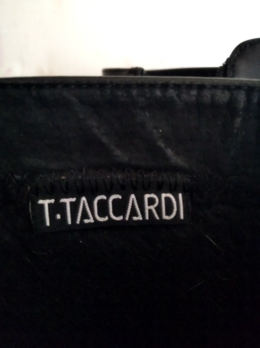 Продам зимние сапоги.