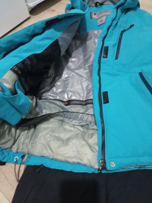 Горнолыжный костюм