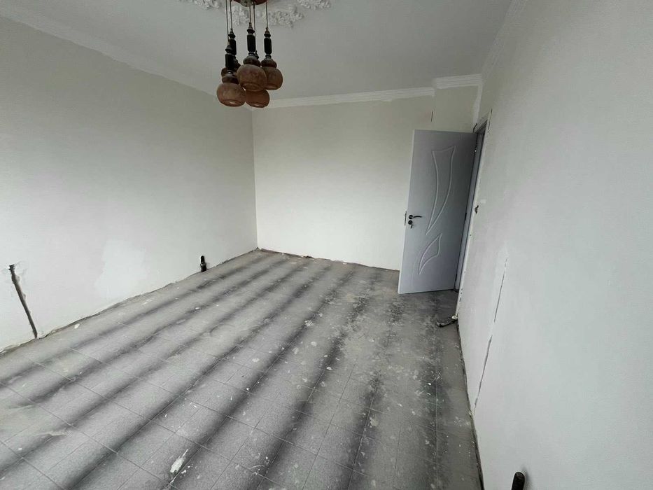 Продава гарсониера в ж.к. Изток блок 30