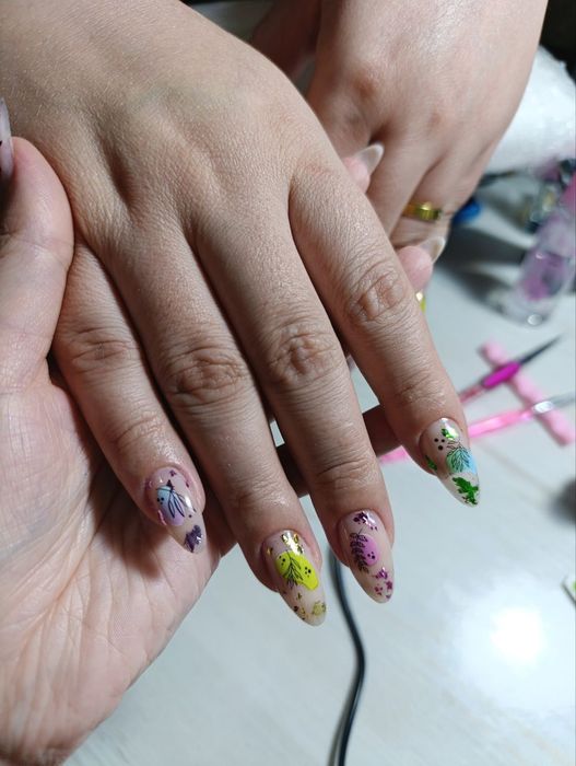 Маникюр на массиве Ялангач ориентир "Эко" базар, магазин "Чимган".