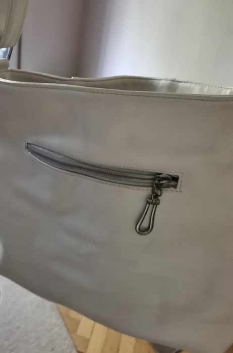 Дамска чанта с ресни