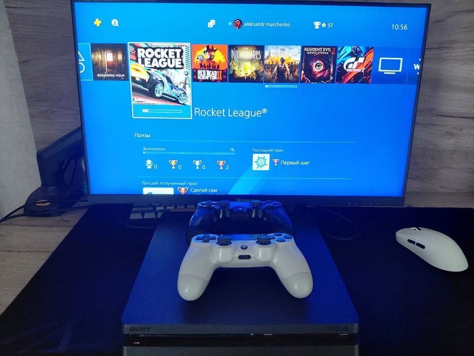 Playstation 4 slim